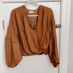 Cropped V-neck blouse